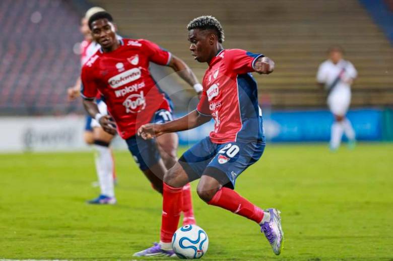 Independiente Medellín se mide este sábado, en el Atanasio Girardort, al Deportivo Cali, por la segunda fecha de la Liga BetPlay. FOTO MANUEL SALDARRIAGA 
