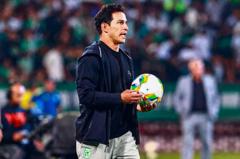 El técnico Diego Arias, encargado de dirigir a Atlético Naconal en la Liga y la Copa Betplay. FOTO MANUEL SALDARRIAGA