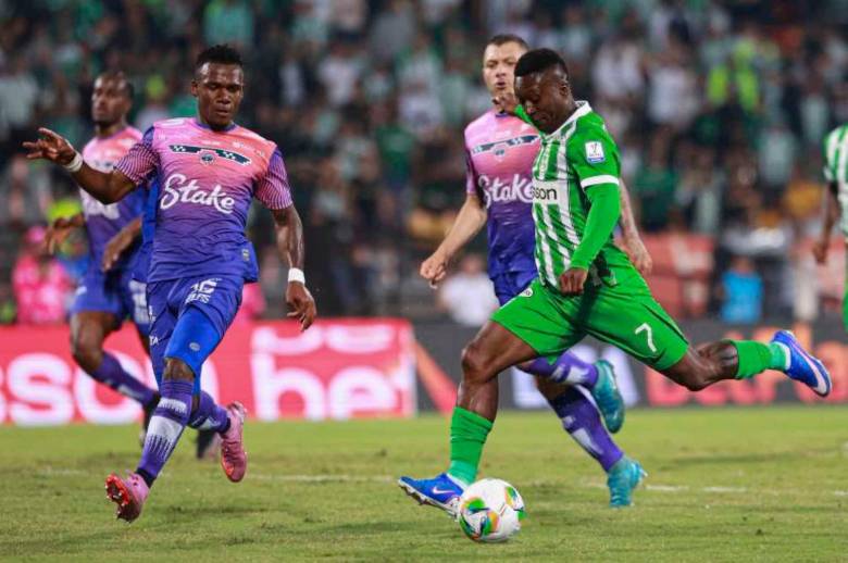 Atlético Nacional se mantiene como líder de la Liga Betplay, con un partido aplazado y tras perder ante Millonarios por la fecha 12. FOTO MANUEL SALDARRIAGA 