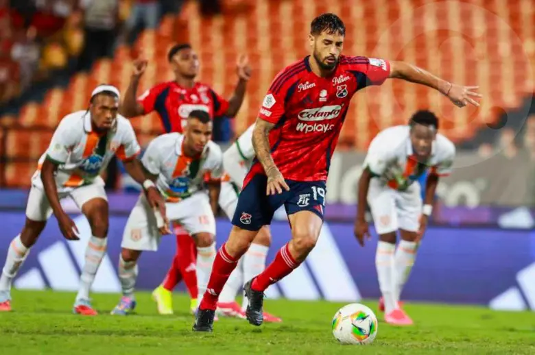 Envigado se mide al DIM en una de las semifinales de la Copa Betplay, en la otra llave se enfrenarán Atlético Nacional y América. FOTO MANUEL SALDARRIAGA 