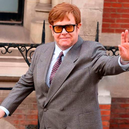 Elton John, de 76 años, es testigo de la defensa en el caso de Kevin Spacey. FOTO Getty