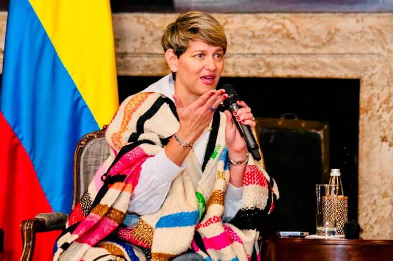 Este es el quinto viaje internacional que realizará la primera dama Verónica Alcocer. FOTO CORTESÍA 
