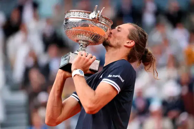 Zverev se quedó con el título de Roland Garros. Foto: redes sociales