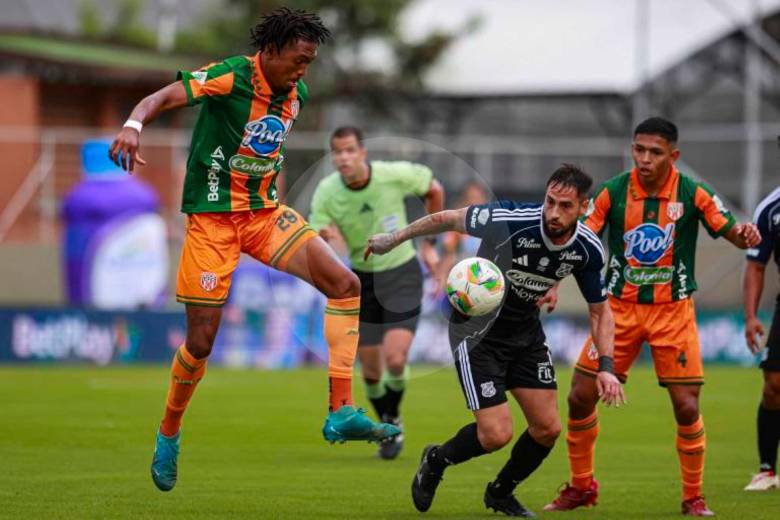 El duelo de vuelta entre DIM y Envigado quedó programado para el 10 de noviembre en el Atanasio Girardot. FOTO MANUEL SALDARRIAGA 