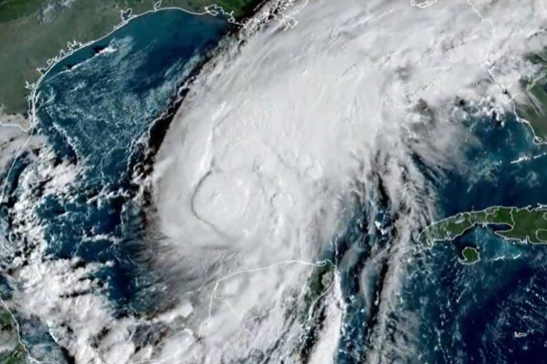 Imagen satelital del huracán Isaías durante la mañana del jueves, 08 de octubre. Foto: Centro Nacional de Huracanes de Estados Unidos (NHC)