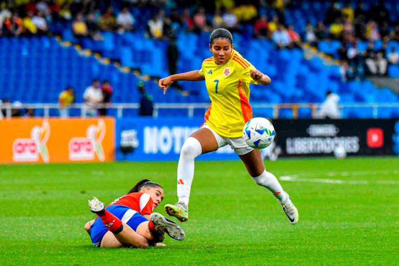 La delantera colombiana María Alejandra Baldovino con siete goles es una de las jugadoras claves en la clasificación al Mundial de Marruecos. FOTO FCF