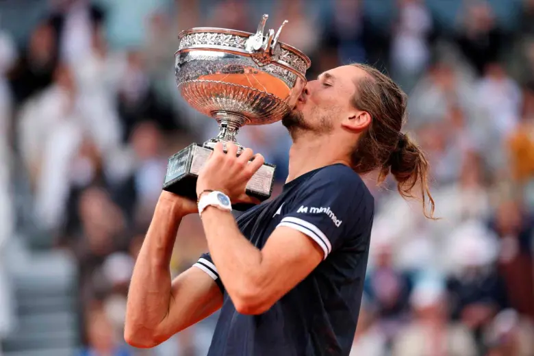 El alemán Alexander Zverev se quedó con el título de Roland Garros, su primer Grand Slam en su carrera. FOTO GETTY