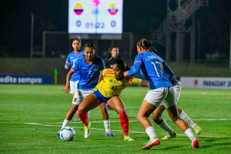 La Selección Colombia cayó ante Ecuador y además de perder el invicto, permitió la caída de su valla y es penúltima del hexagonal que da cuatro cupos al Mundial. FOTO CORTESÍA FCF