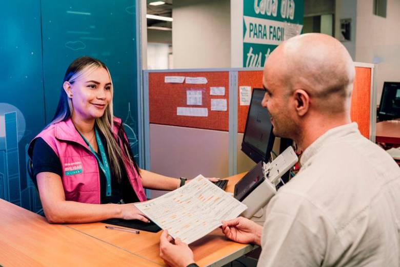 El trámite permite a las personas evitar problemas legales o relacionados con sanciones de tránsito. FOTO: Cortesía Alcaldía de Medellín