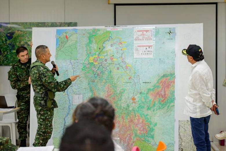 Consejo de seguridad en Tibú, Norte de Santander, con el presidente Gustavo Petro por crisis en el Catatumbo. FOTO Cortesía Presidencia