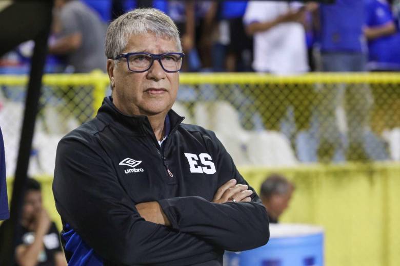 Hernán Dario Gómez, entrenador antioqueño que dirige a la selección de El Salvador. FOTO GETTY 