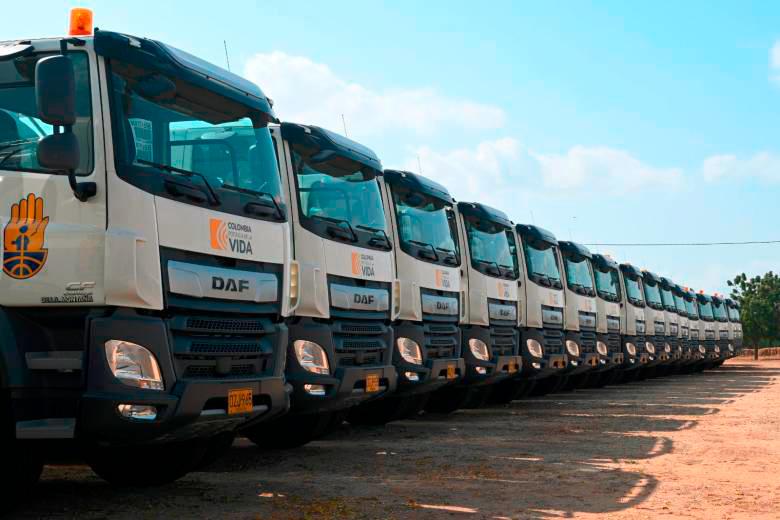 Los 40 carrotanques de La Guajira fueron comprados por 46.800 millones de pesos. FOTO: CORTESÍA PRESIDENCIA 