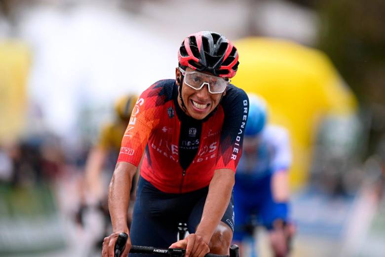 El colombiano Egan Bernal del Team Ineos fue sancionado y multado en el Tour de Francia. FOTO GETTY 