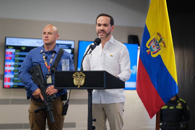 Abelardo de la Espriella cumple dos meses como presidente. Bajó su aprobación, pero sigue siendo mayor que la desaprobación. FOTO Presidencia