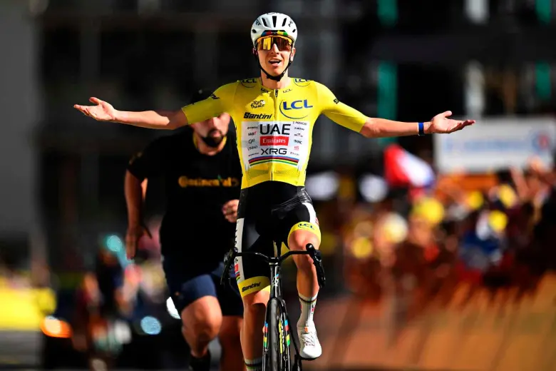 El líder del Tour y virtual campeón de la edición 2026, Tadej Pogacar ganó la mítica etapa 19 en el Alpe d’Huez. FOTO GETTY 