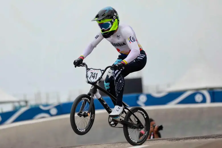 Colombia sumó los dos oros en disputa en el BMX de Juegos Bolivarianos con Valentuna´ Múñoz y Juan José Velásquez. FOTO CORTESÍA COC