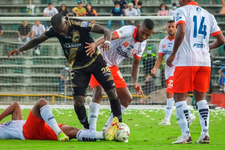 El partido entre Unión Magdalena y Llaneros disputado en Villavicencio terminó con victoria 2-1 del visitante. FOTO DIMAYOR