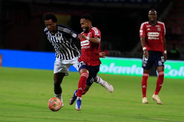 El Poderoso empató sin goles en el Atanasio Girardot ante el Junior y firmó su tercer empate en la Liga Betplay-2. FOTO JAIME PÉREZ 