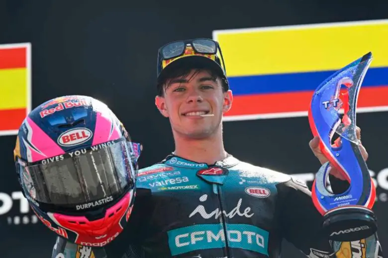 El piloto colombiano David Alonso se alista para su próxima carrera en Silverstone y también para lo que vivirá en 2027 cuando salte a la categoría de MotoGP. FOTO GETTY 