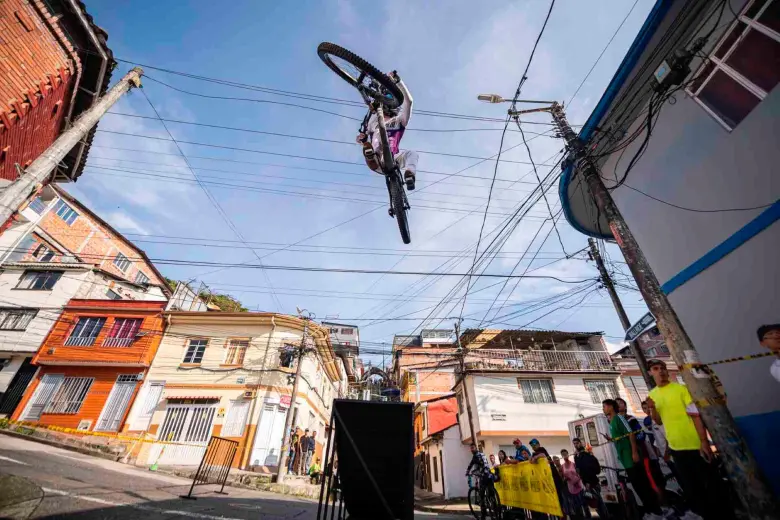 Manizales Down Town: la carrera más icónica de la Feria que vuelve este sábado para desafiar los límites
