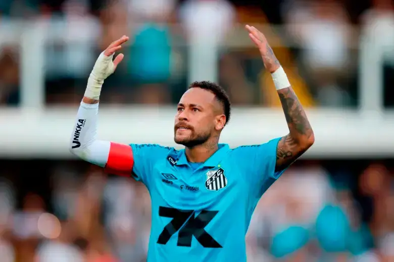 El delantero brasileño Neymar, de 33 años, es una de las figuras del Santos brasileños. Foto: Getty