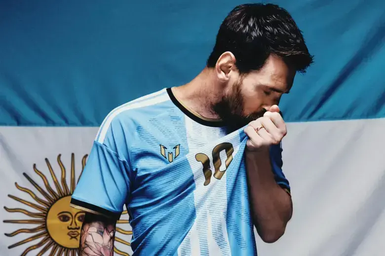 Messi tendrá su último baile con Argentina en el Monumental, donde miles de hinchas se preparan para despedir al campeón del mundo. Foto: Redes sociales @leomessi