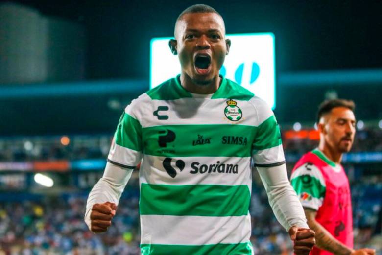 El delantero colombiano Hardol Preciado celebra el tanto que marcó ante FC Juarez, ya ajusta diez en la Liga de México. FOTO TOMADA LIGAMX