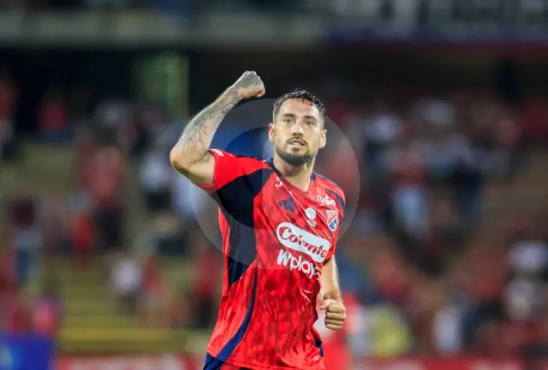 El delantero Francisco Fydriszewski marcó el empate ante Santa Fe, en el Atanasio Girardot. FOTO ANDRÉS CAMILO SUÁREZ