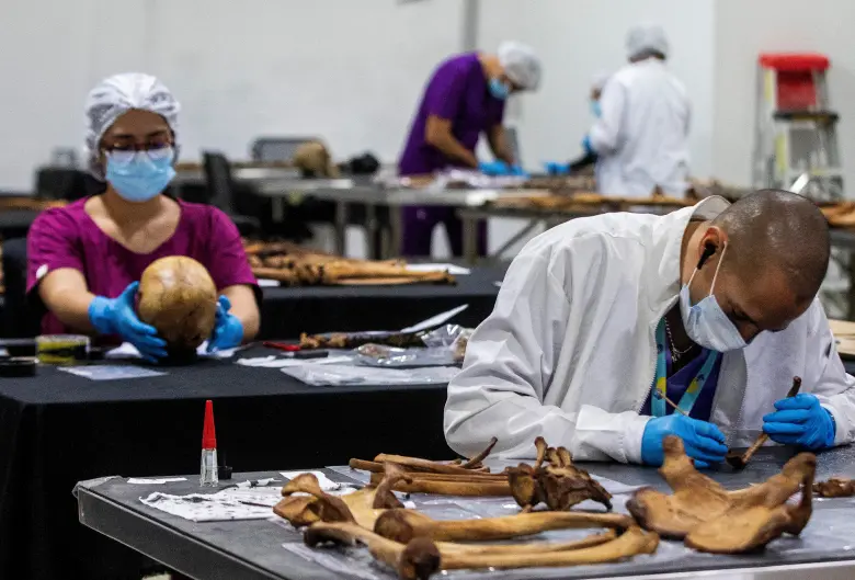 Así es el nuevo laboratorio para identificar víctimas de desaparición forzada en Medellín