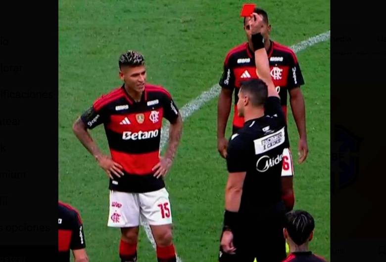 Este es el momento en el que el colombiano Jorge Carrascal es expulsado tras la intervención del VAR en la final ante Corinthians. FOTO PANTALLAZO