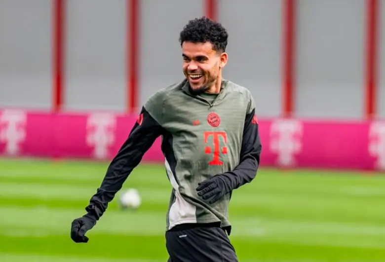 El delantero colombiano Luis Díaz será titular con el Bayern Múnich para el duelo ante Atalanta por la vuelta de los octavos de final de la Champions League. FOTO TOMADA X@FCBayern