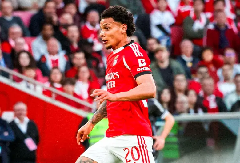 El colombiano Richard Ríos fue el mejor del Benfica en la victoria 3-0 ante Vitoria Guimaraes, por la fecha 27 de la Liga de Portugal. FOTO TOMADA X@SLBenfica