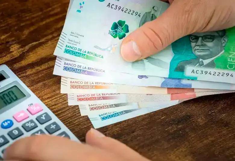 Empresas que incumplan el pago de la prima podrán recibir multas y sanciones laborales. FOTO: Shutterstock