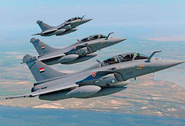 Estos son los Rafale fabricados por la empresa francesa Dassault Aviation, que eran los aviones preseleccionados por el Gobierno para reemplazar la flota Kfir de la Fuerza Aérea. FOTO: CORTESÍA