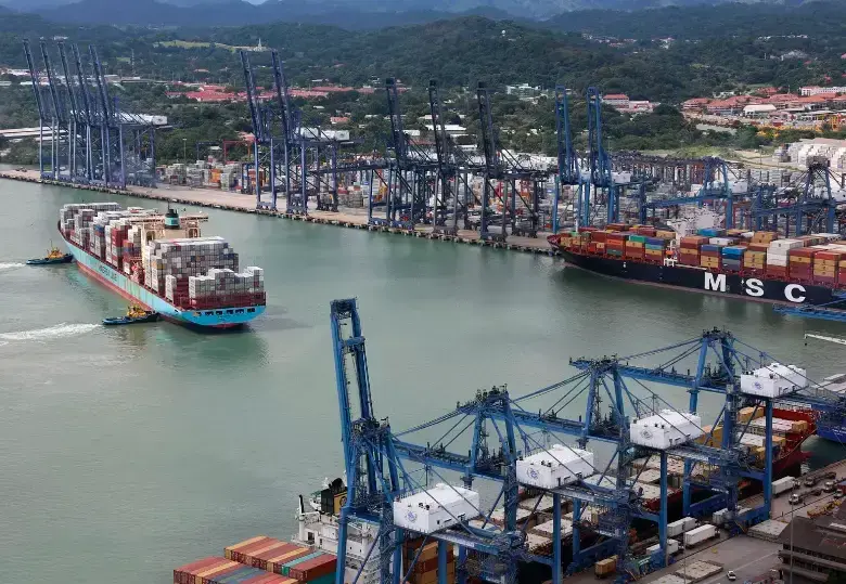 Los puertos de Balboa y Cristóbal concentran cerca del 40% del movimiento de carga contenerizada de Panamá. FOTO: Cortesía