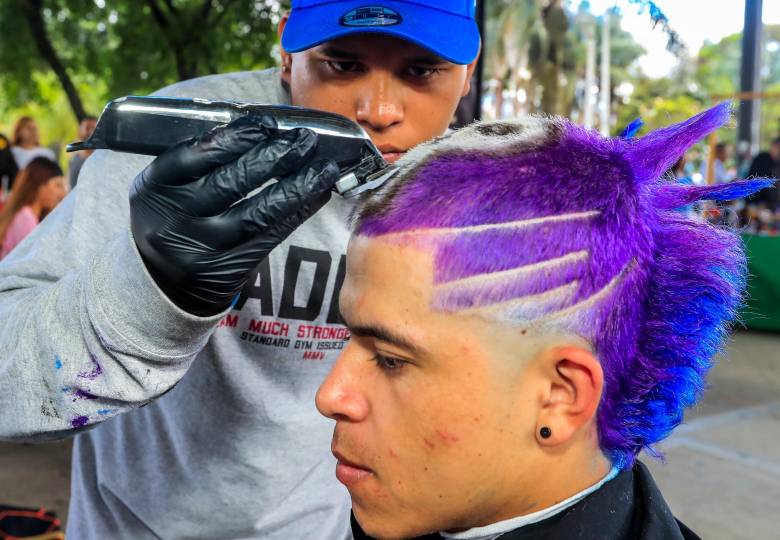 150 personas participarán de la brigada de belleza en Rionegro. FOTO JAIME PÉREZ 