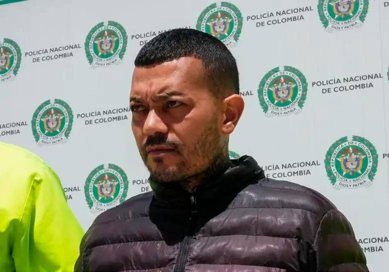 A principios de julio pasado las autoridades anunciaron la captura de Elder José Arteaga, alias El Costeño, señalado de ser el presunto coordinador del ataque contra Miguel Uribe Turbay. FOTO: Cortesía Policía