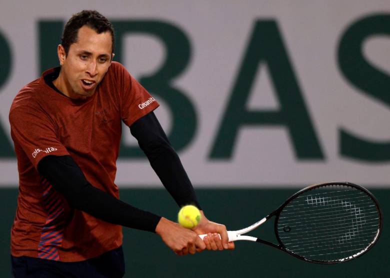 El colombiano Daniel Galán se mide en segunda ronda del Abierto de Australia al argentino Sebastián Báez. FOTO COLSANITAS
