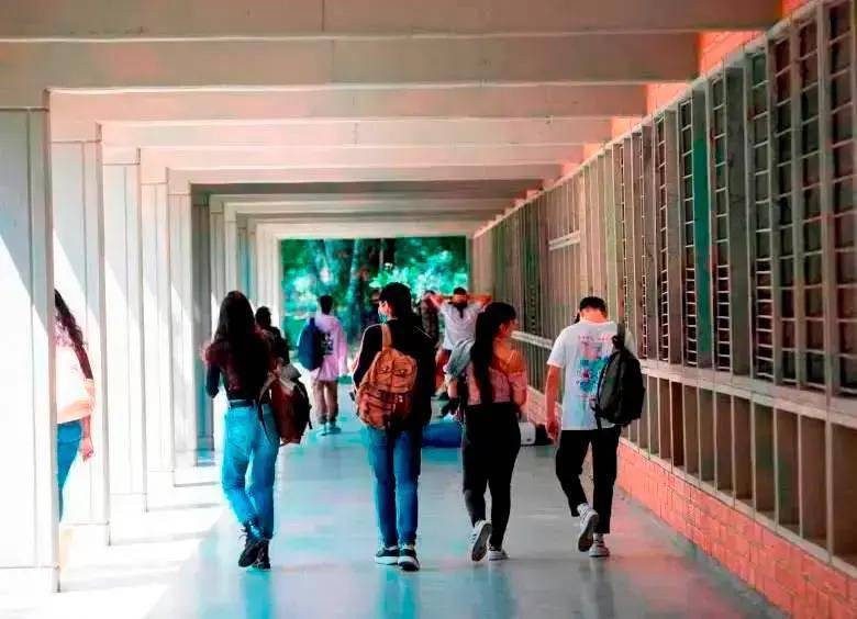 Gobierno cubre hasta tres inscripciones a estudiantes en universidades públicas del país. FOTO: EL COLOMBIANO