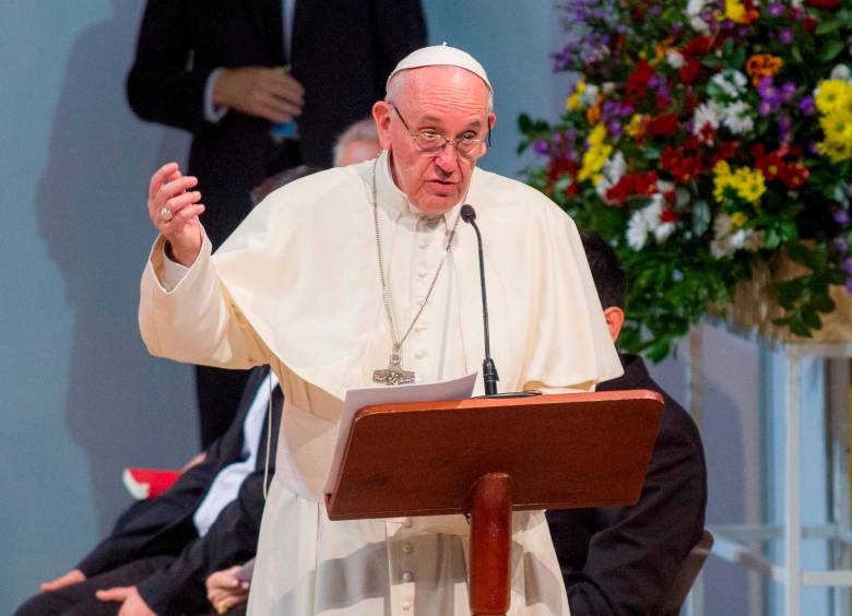 El papa Francisco está aquejado por varios problemas de salud, fue sometido a una operación abdominal en 2023, tiene problemas crónicos de rodillas y ha sufrido varias infecciones respiratorias en los últimos meses. FOTO Juan Antonio Sánchez