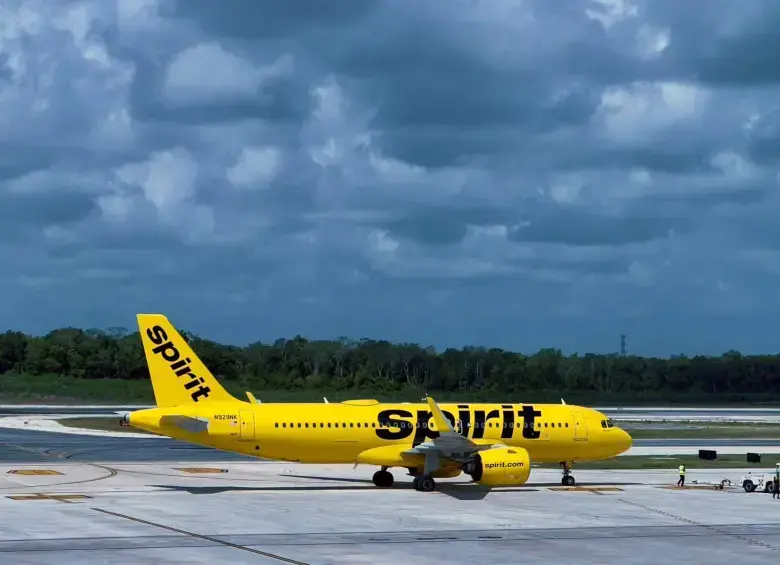 La aerolínea Spirit Airlines cerrará todas sus operaciones por fracaso financiero. FOTO: AFP