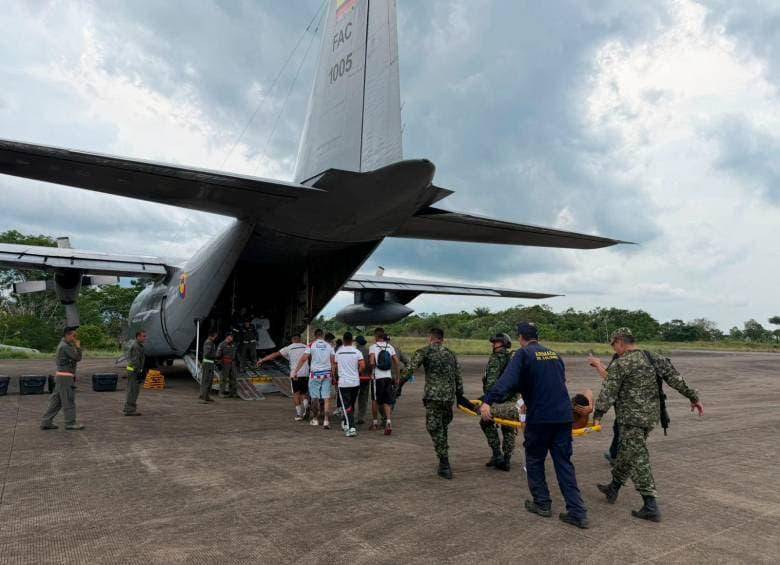 Los cuerpos recuperados tras el accidente del avión Hércules en Putumayo fueron trasladados a Bogotá, donde Medicina Legal adelanta el proceso de identificación y entrega a sus familiares. FOTO: Cortesía Ministerio de Defensa