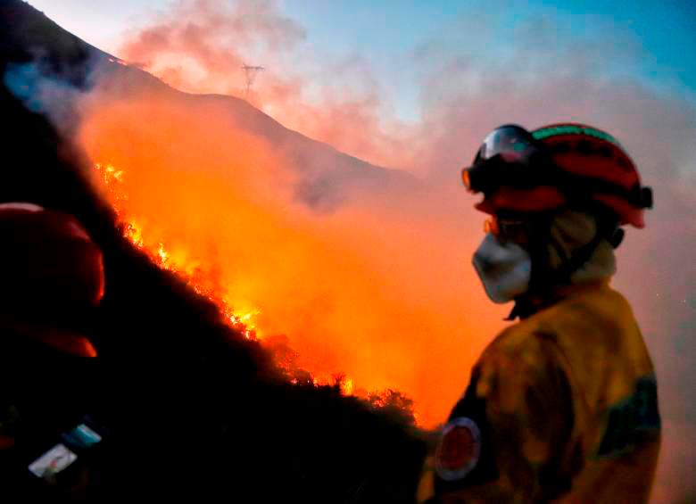 La Dirección Nacional de Bomberos fue creada hace 13 años y todavía hay muchos vacíos en su gestión. FOTO: COLPRENSA.