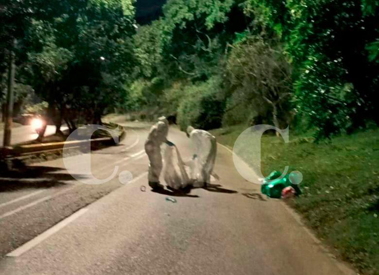 Sobre la carrera 65, a la altura del cerro El Volador, habría ocurrido el asesinato del hombre que luego identificaron como el profesor del TdeA. FOTO: CORTESÍA 