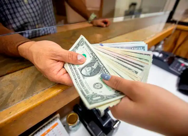 El dólar en Colombia bajó a $3.781. FOTO EL COLOMBIANO