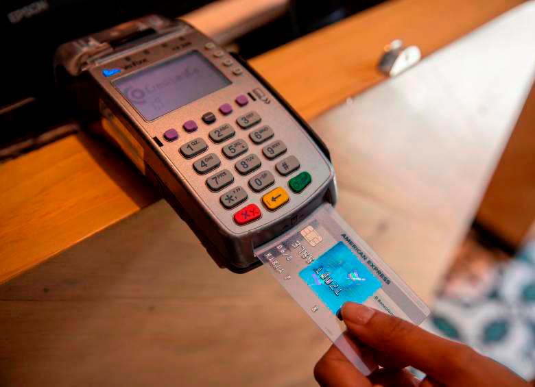 La tasa de usura está obligando a muchos colombianos a “esconder” la tarjeta de crédito. FOTO ARCHIVO