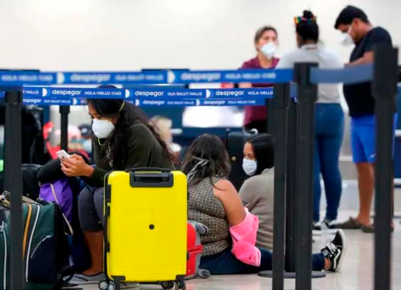 La inadmisión de colombianos se estaría registrando principalmente en el aeropuerto de Cancún. FOTO: EFE