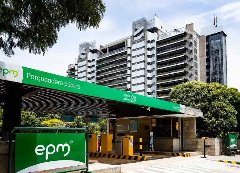 El liderazgo lo mantuvo Empresas Públicas de Medellín (EPM), que reportó ganancias superiores a $2,4 billones, convirtiéndose en la empresa con mayores utilidades del país en los primeros tres meses del año. Foto: Jaime Pérez