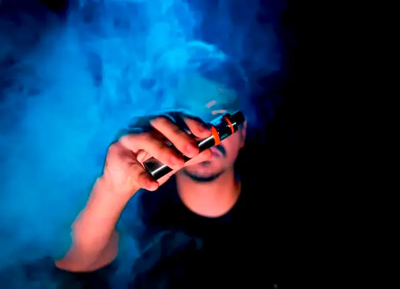 Proyecto de Ley propone dos nuevos impuesto para los vapeadores en Colombia. FOTO EL COLOMBIANO. 