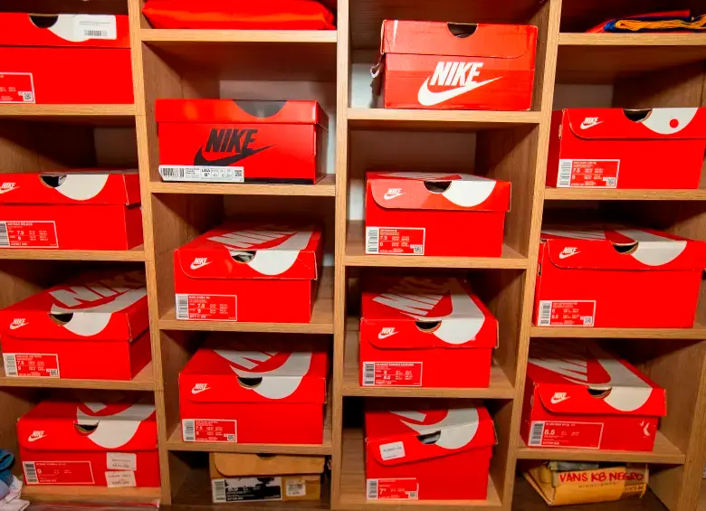 Nike y Adidas son las marcas de zapatos tenis más vendidas del mundo. FOTO El Colombiano. 